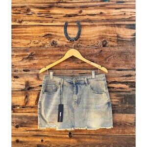 FASHION NOVA | NWT Raven Tinted Denim Mini Skirt XL